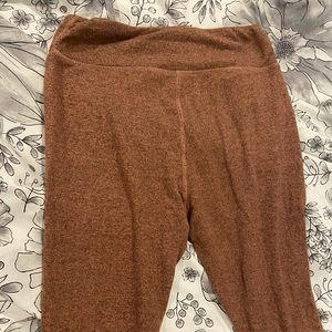 Reddish brown leggings